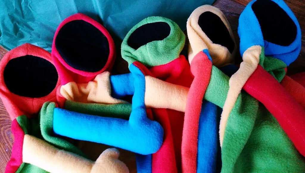 Customizable Undecorated Fleece Hand Puppet, Movable Mouth, Kids Puppet Show Toy
